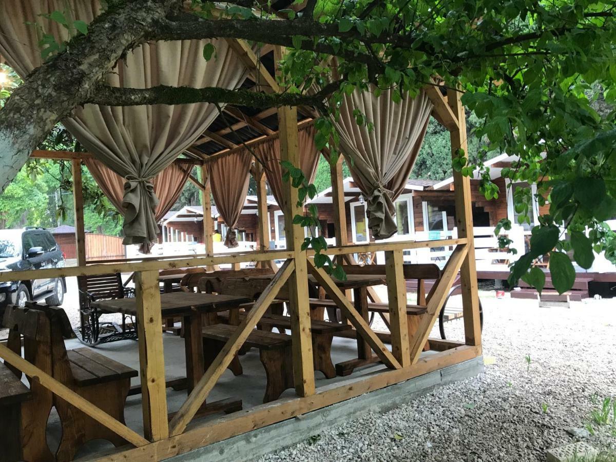 Гостевой Комплекс Парус Hotel New Athos Buitenkant foto